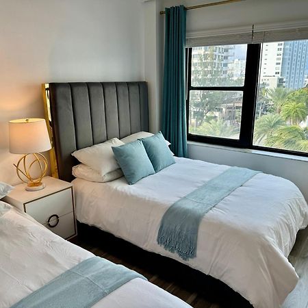 Directly On The Beach With Pool & Parking Miami Beach Exterior photo